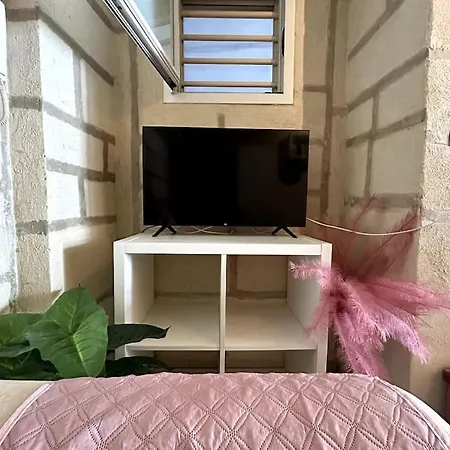 Accogliente Monolocale In Centro Storico *